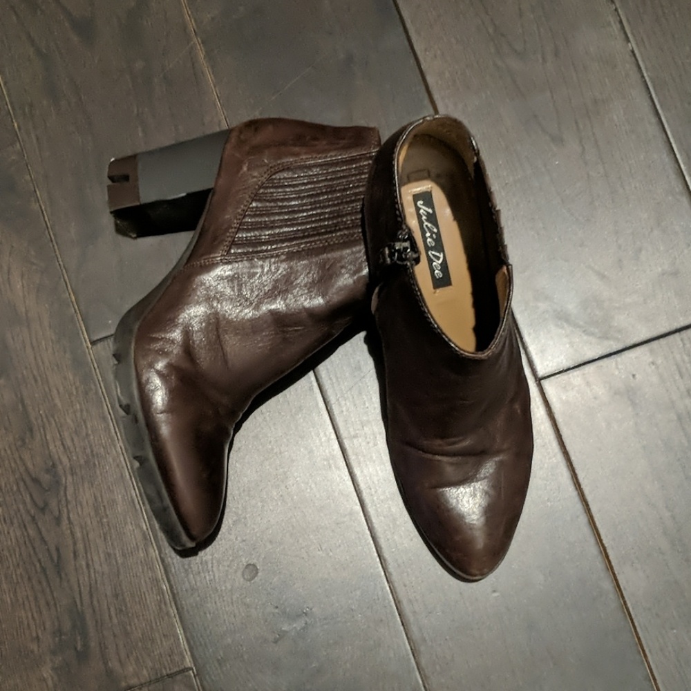 Brown ankle boots